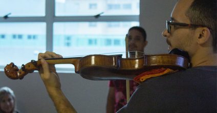 Complexo Hospitalar administrado pelo IPCEP celebra Dia do Psicólogo com trabalho de Musicoterapia para os pacientes