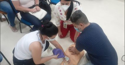 Novos colaboradores participam de treinamento sobre Parada Cardiorrespiratória