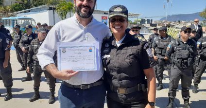 HEGV e UPA Penha recebem diploma “Amigo das Unidades de Polícia Pacificadora”