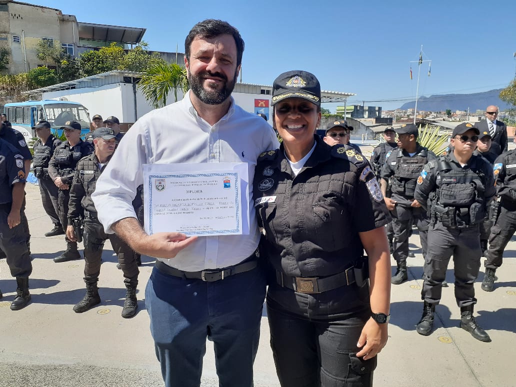 HEGV e UPA Penha recebem diploma “Amigo das Unidades de Polícia Pacificadora”