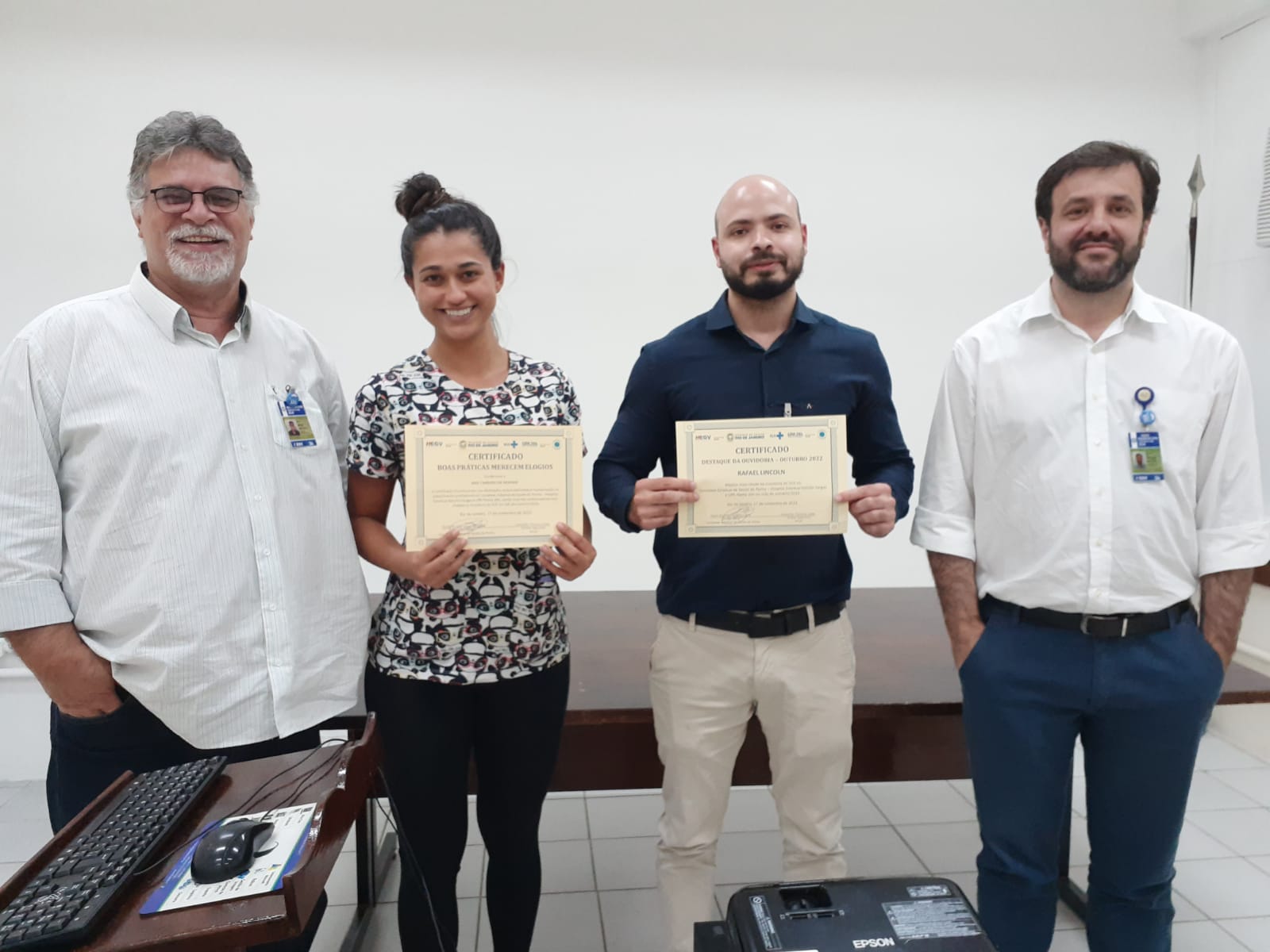 Homenagem aos colaboradores da UPA Penha mais elogiados na Ouvidoria