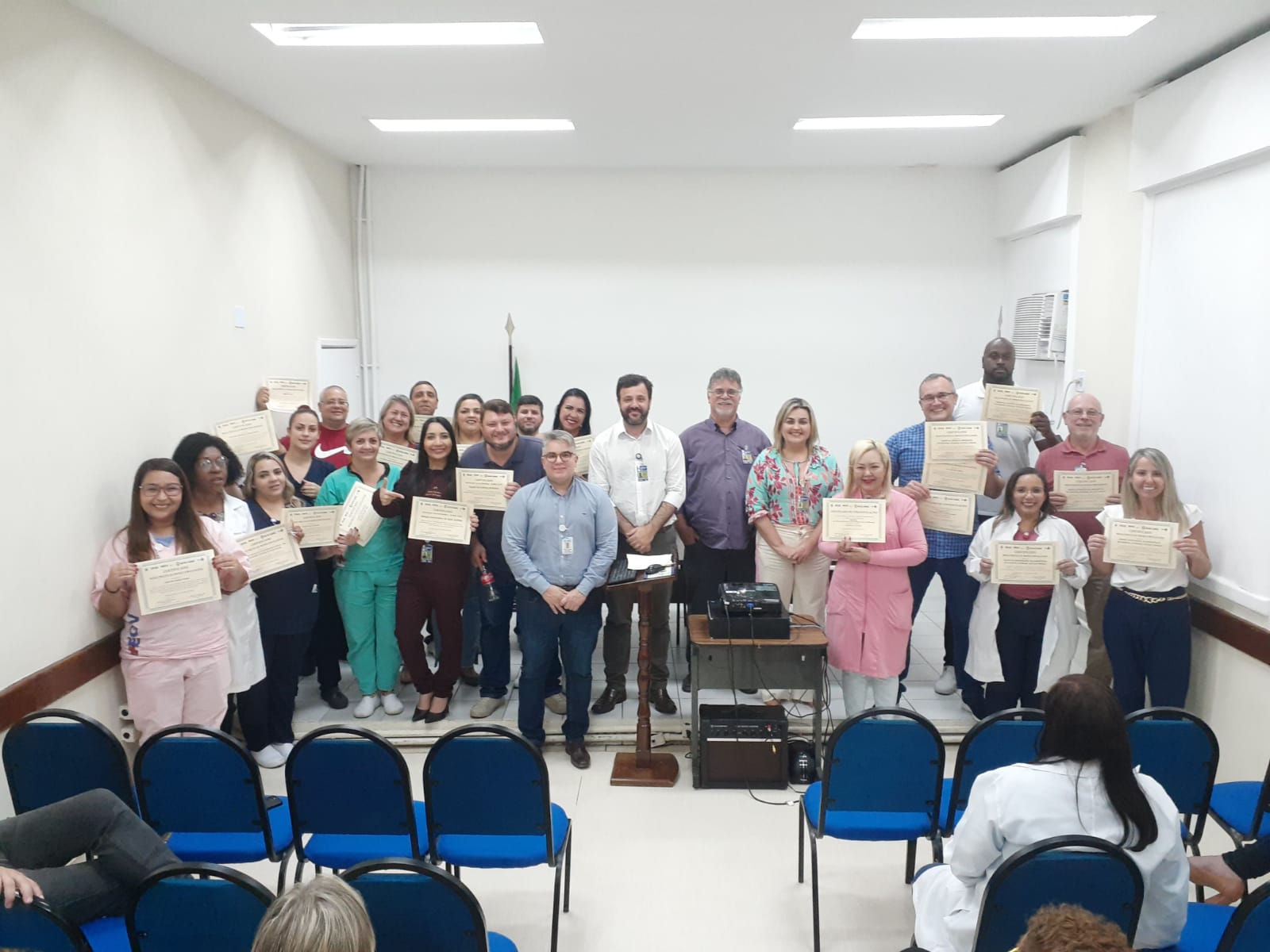 Homenagem aos colaboradores, setores e equipes do HEGV e UPA Penha mais elogiados na ouvidoria